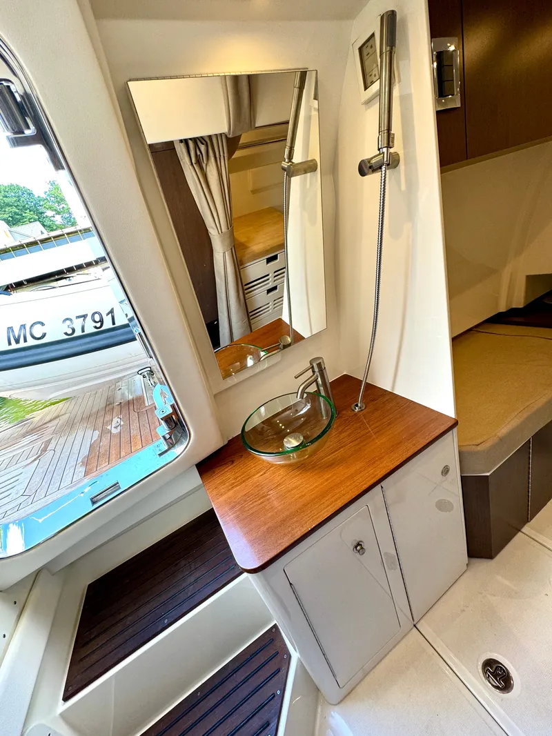Slide: The Image of Crew Quarter - Sink - 104