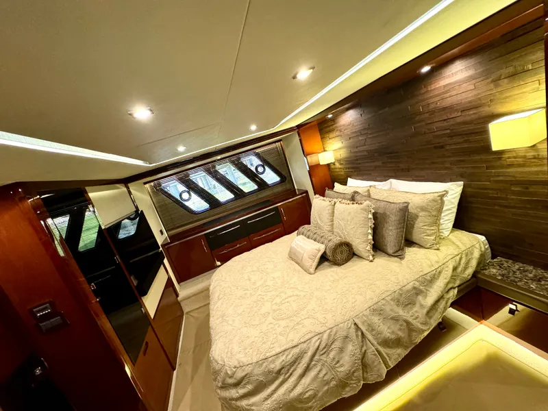 Slide: The Image of Master StateRoom - Strb. Side - 72