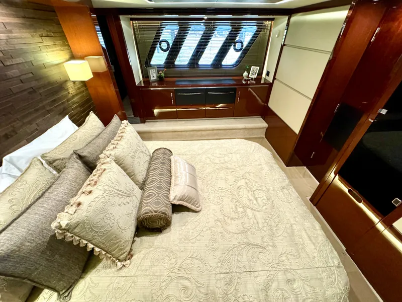 Slide: The Image of Master StateRoom - Port Side - 71