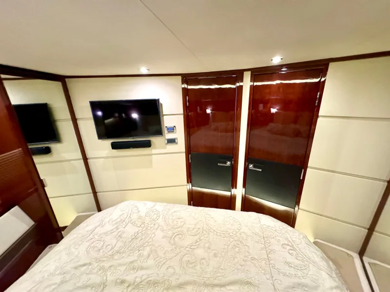Slide: The Image of VIP StateRoom - Looking Aft - 77