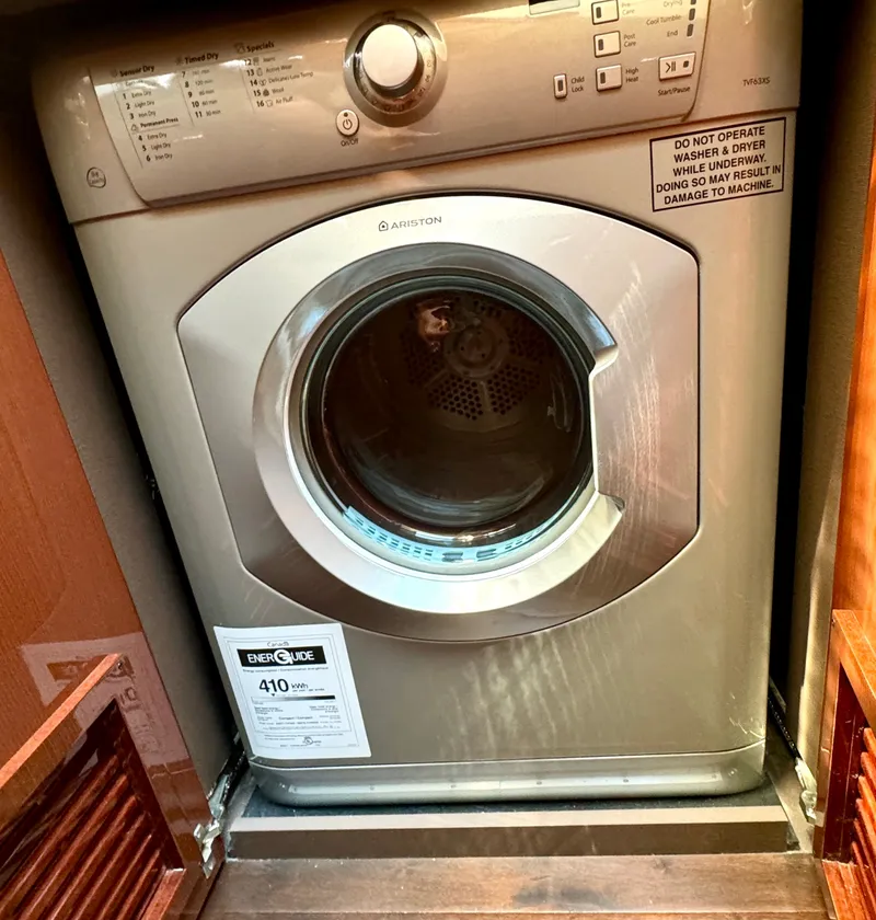 Slide: The Image of Washer / Dryer - Separate - 92
