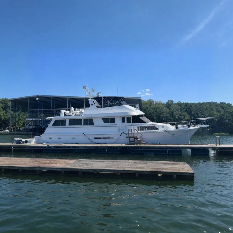 The Image of Hatteras 70 Cockpit Motor Yacht 1988 - 0