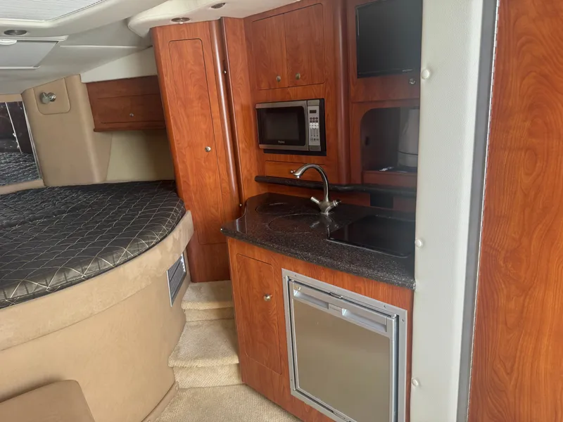 Slide: The Image of Rinker 310 Express Cruiser 2013 - 4
