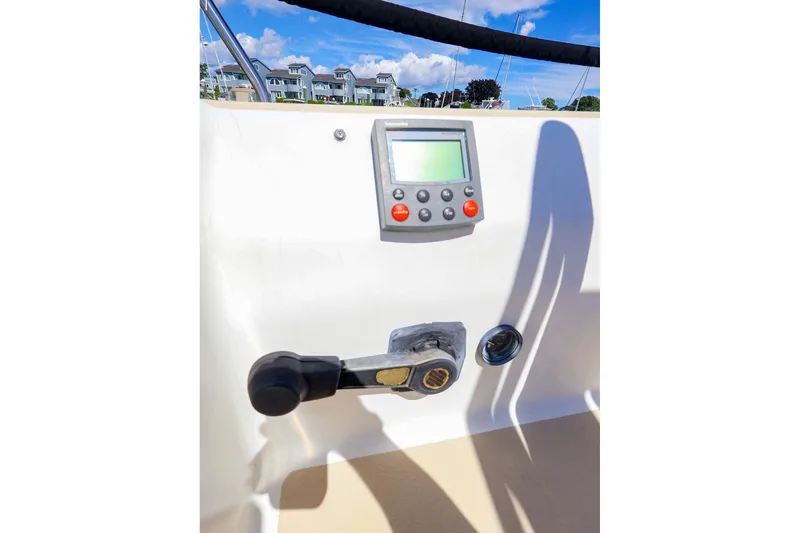 Slide: The Image of Control panel and throttle on a 2002 J Boats J/120 sailboat cockpit. - 20