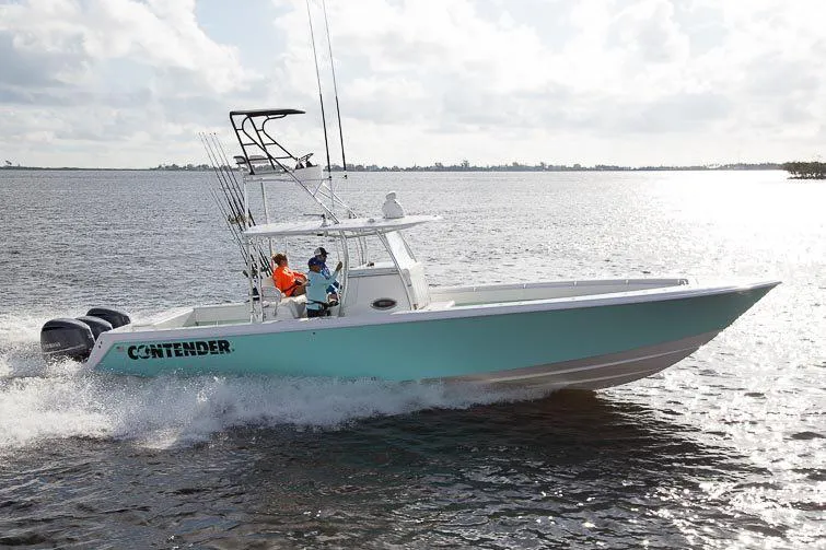 Slide: The Image of Barco Contender 39 ST 2026 navegando en el agua. - 2