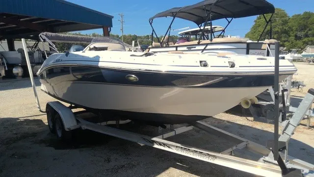 Slide: The Image of Hurricane SunDeck Sport 203 OB 2016 - 2
