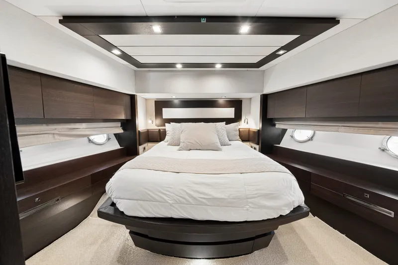 Slide: The Image of Luxurious bedroom interior of 2009 Azimut 86S yacht with modern design and cozy bedding. - 104