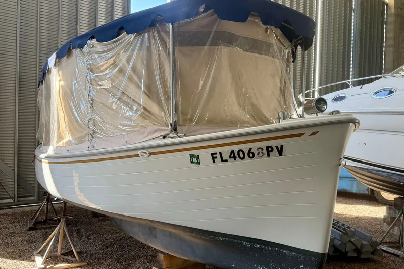 Slide: The Image of 2014 Duffy Electric Bay Island Cruiser 22’ “ZELDA” Offered by Northstar Yacht Sales - Please Contact: Chris Carney, CPYB at 401-633-2070 - 14
