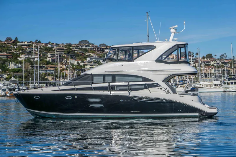 Slide: The Image of Meridian 441 Sedan 2013 - 3