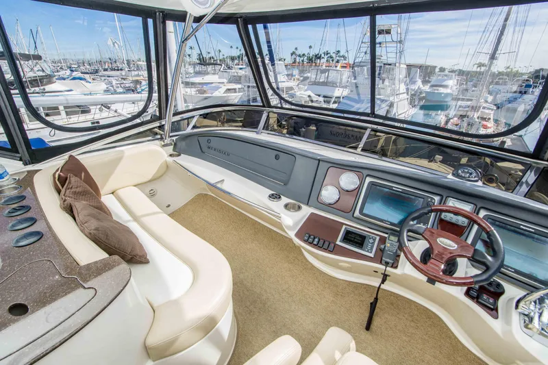 Slide: The Image of Meridian 441 Sedan 2013 - 61