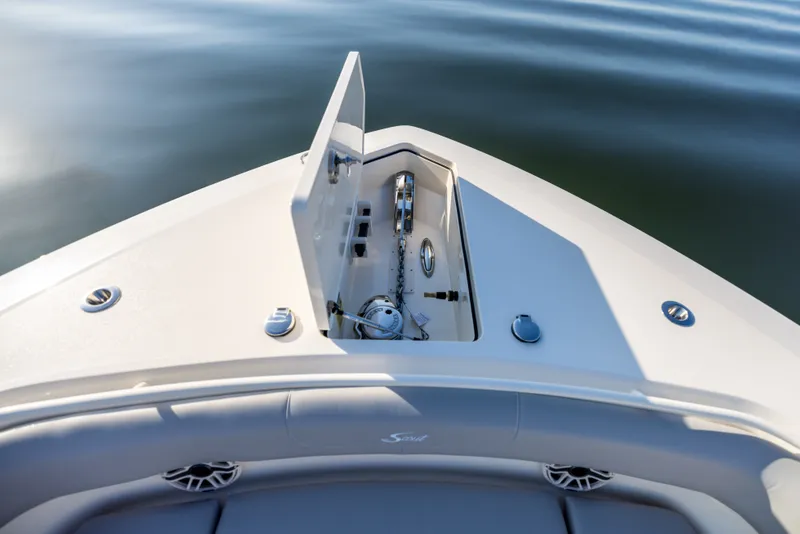 Slide: The Image of Scout 400 LXF 2025 - 61