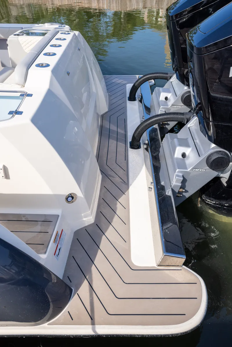 Slide: The Image of Scout 400 LXF 2025 - 45