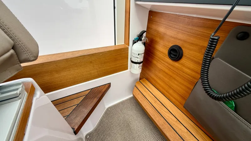 Slide: The Image of Axopar 28 Cabin 2023 - 39