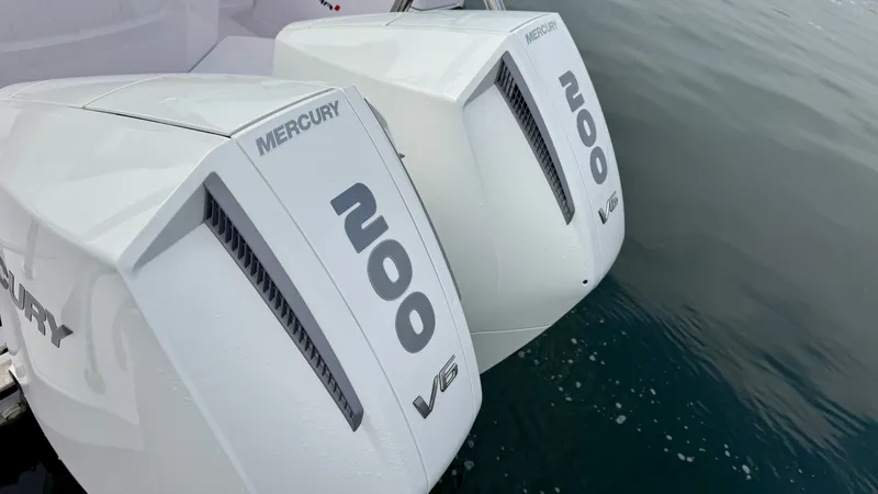 Slide: The Image of Axopar 28 Cabin 2023 - 14
