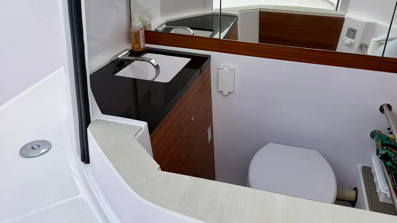 Slide: The Image of Axopar 28 Cabin 2023 - 20