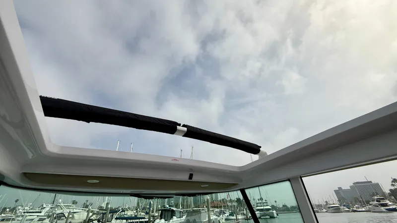 Slide: The Image of Axopar 28 Cabin 2023 - 17