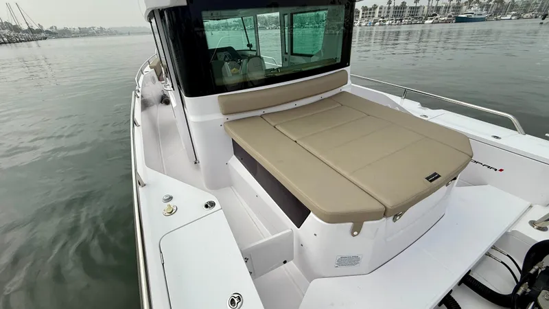Slide: The Image of Axopar 28 Cabin 2023 - 12
