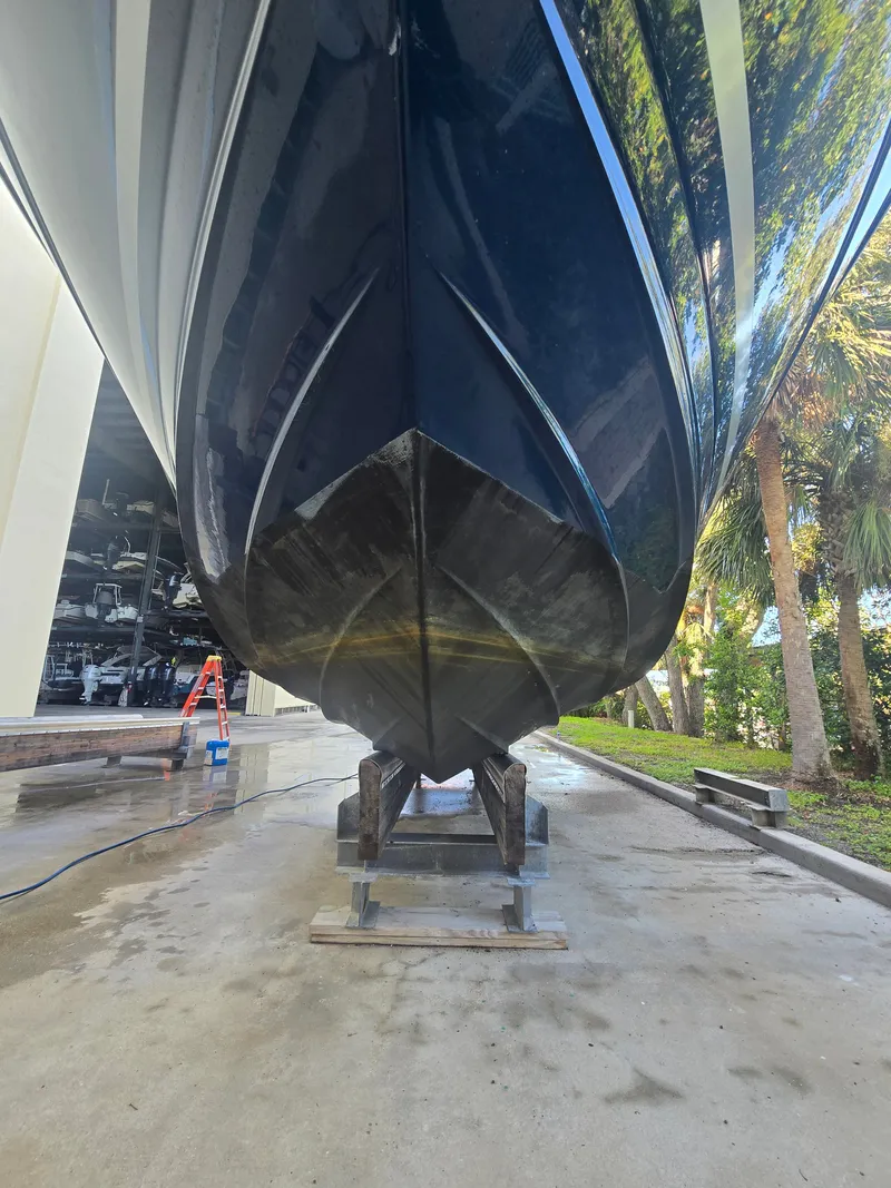 Slide: The Image of Sea Ray Sundancer 310 2011 - 3