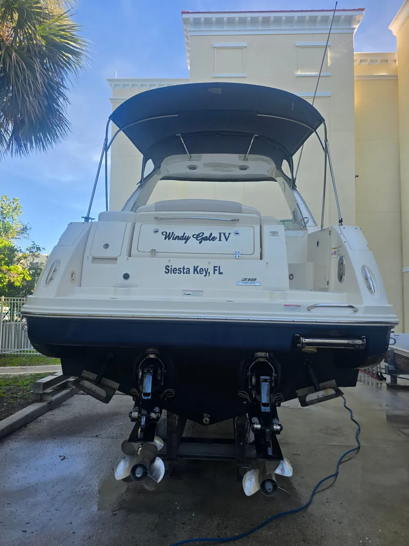 Slide: The Image of Sea Ray Sundancer 310 2011 - 2