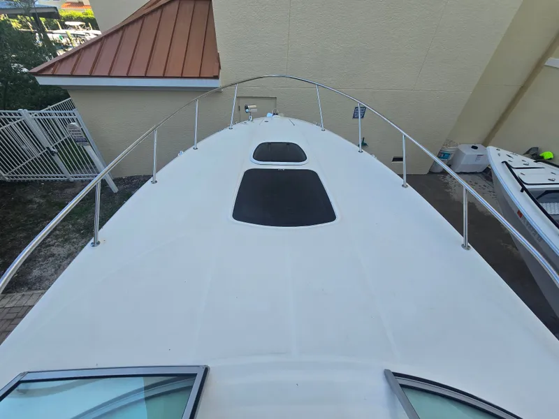 Slide: The Image of Sea Ray Sundancer 310 2011 - 12