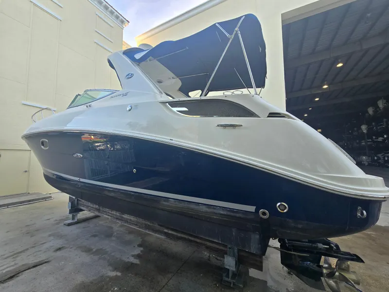 Slide: The Image of Sea Ray Sundancer 310 2011 - 1