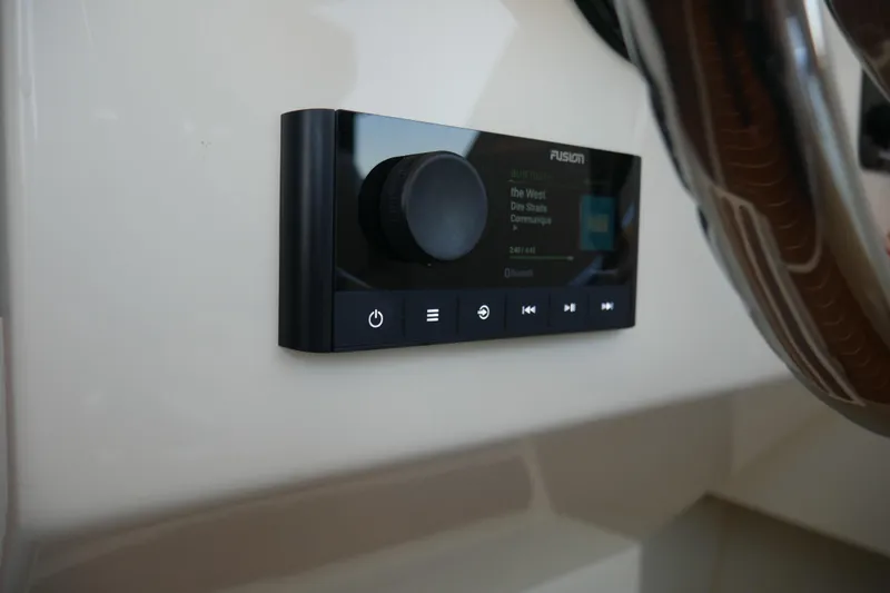 Slide: The Image of Fusion audio system on 2023 Seaway 24 Seafarer boat dashboard. - 12