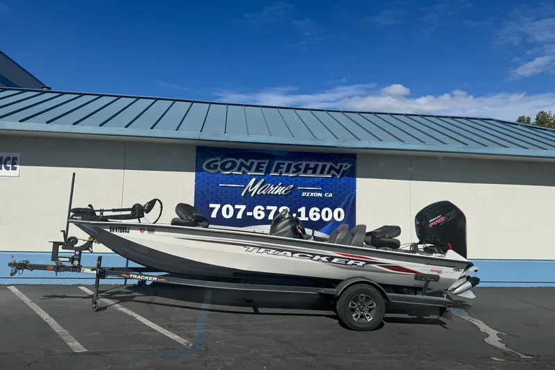 The Image of 2022 Tracker Pro Team 190 TX boat parked outside Gone Fishin' Marine in Dixon, CA. - 1