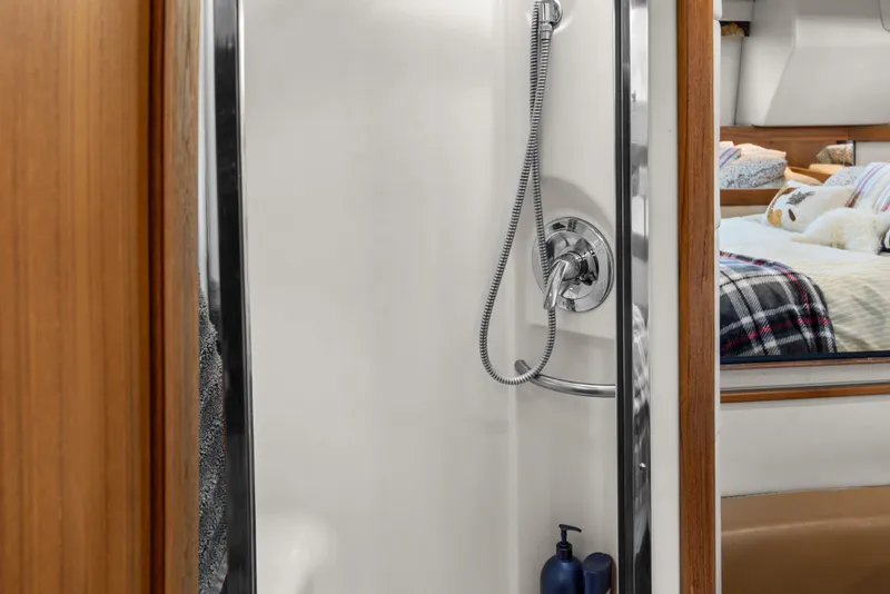 Slide: The Image of Shower area in 2000 Bayliner 4087 Aft Cabin Motoryacht with cozy bedroom view. - 25