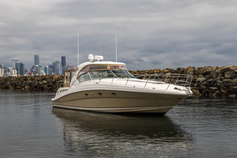 Slide: The Image of Sea Ray 420 Sundancer 2005 - 1