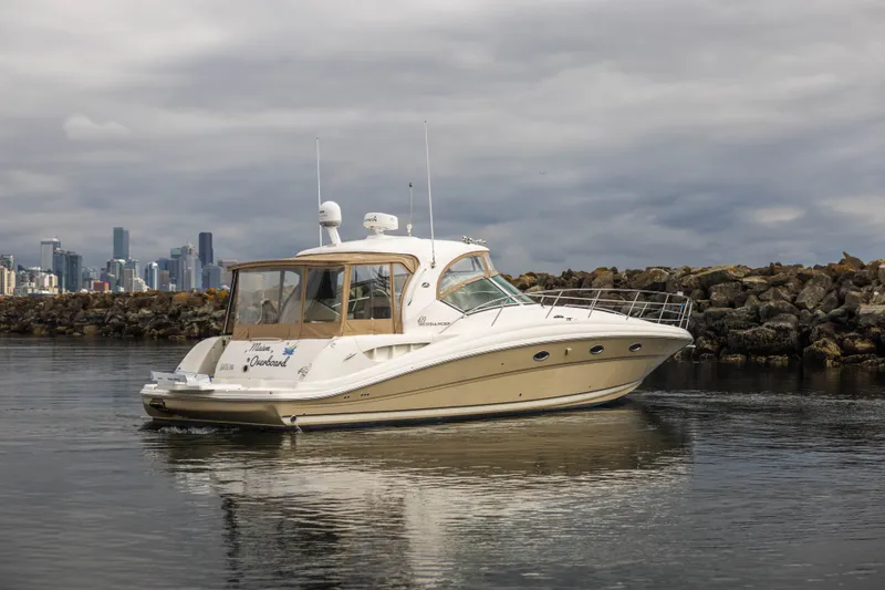 Slide: The Image of Sea Ray 420 Sundancer 2005 - 2