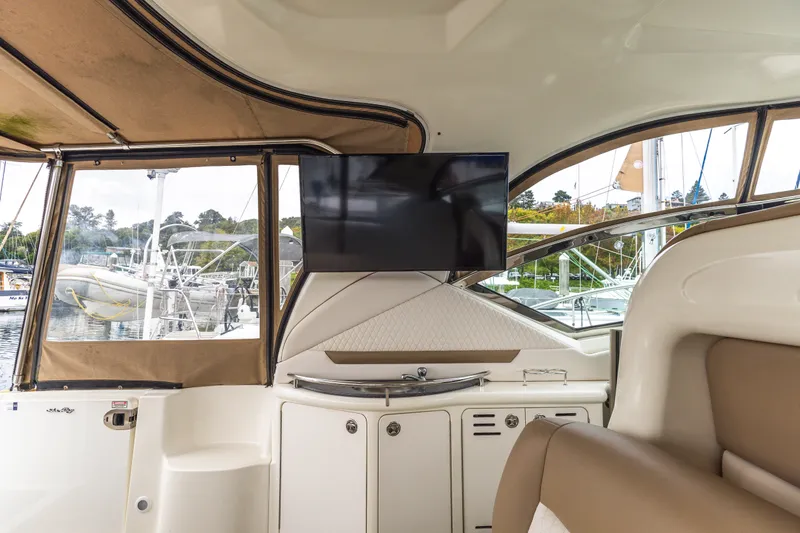 Slide: The Image of Sea Ray 420 Sundancer 2005 - 21