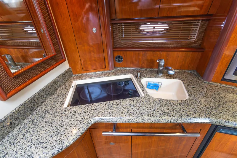 Slide: The Image of Sea Ray 420 Sundancer 2005 - 41