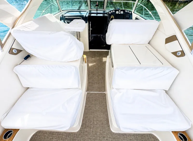 Slide: The Image of Cockpit Rear Facing Seats - Covered - 48