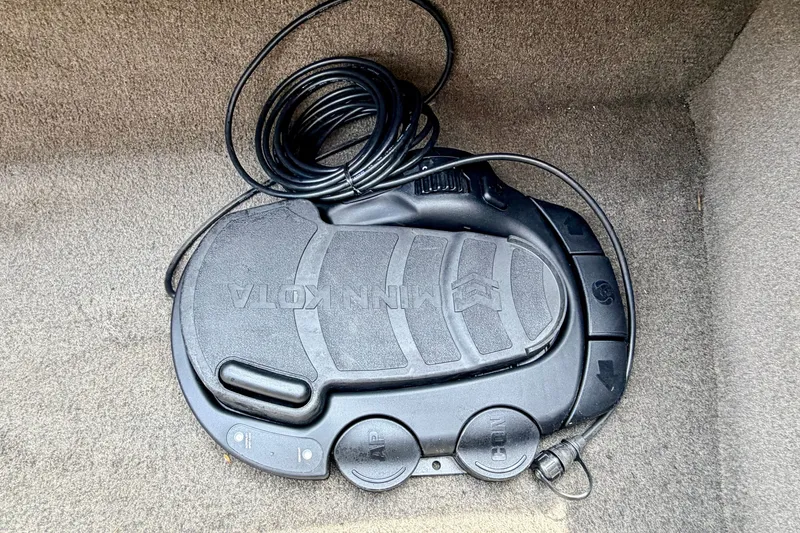 Slide: The Image of Foot pedal control for Minn Kota trolling motor on 2008 G3 Angler V185 FS boat. - 57