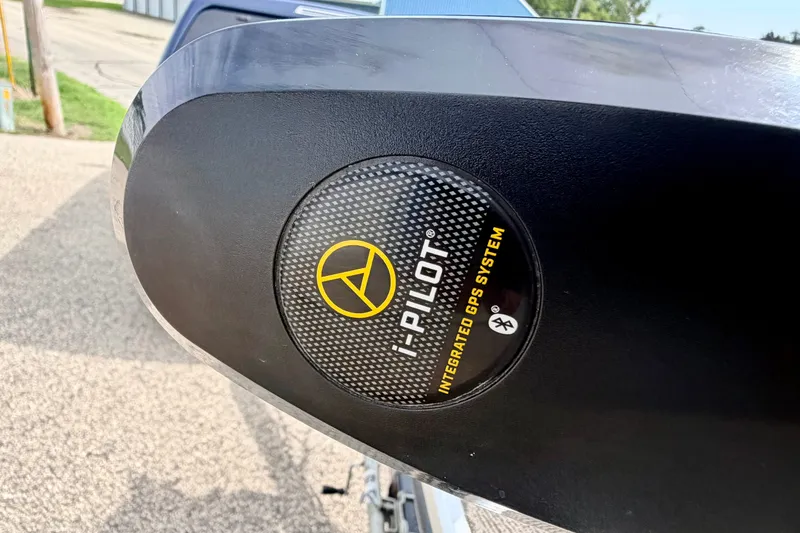 Slide: The Image of Close-up of i-Pilot integrated GPS system on 2008 G3 Angler V185 FS boat. - 65