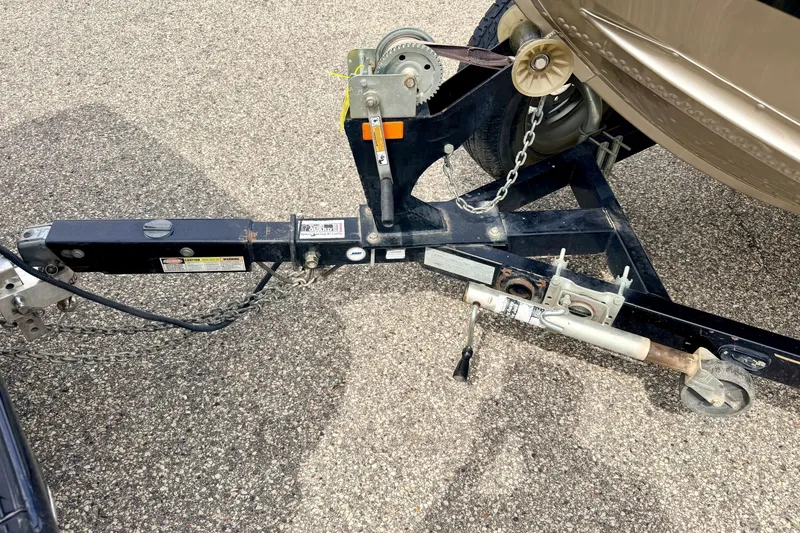 Slide: The Image of Trailer hitch of 2008 G3 Angler V185 FS boat on asphalt surface. - 80