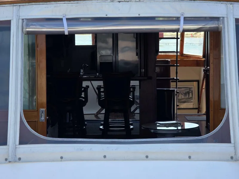 Slide: The Image of Chris-Craft Roamer 60 1976 - 65