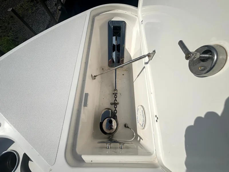 Slide: The Image of Anchor locker of a 2019 Wellcraft 302 Center Console boat. - 36