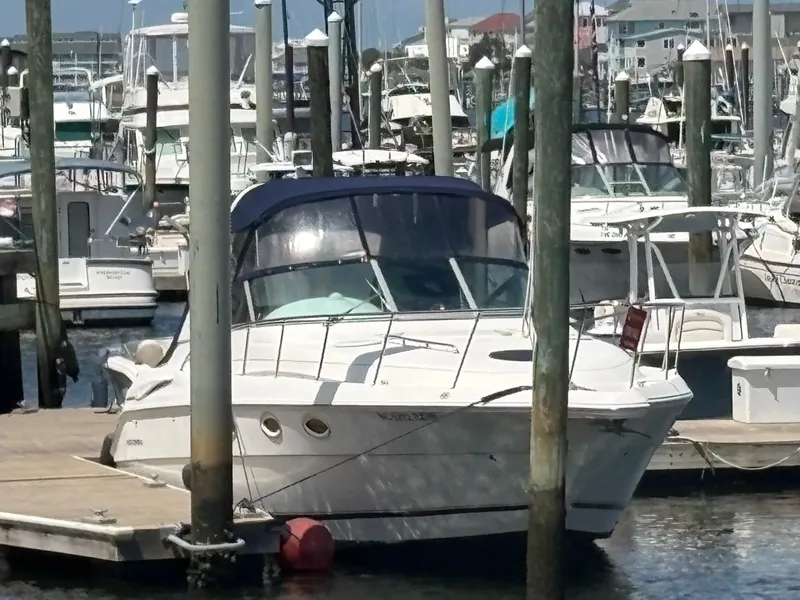 Slide: The Image of Monterey 322 Cruiser 2000 - 55