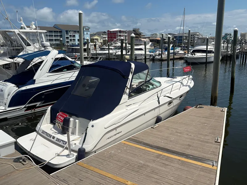 Slide: The Image of Monterey 322 Cruiser 2000 - 54