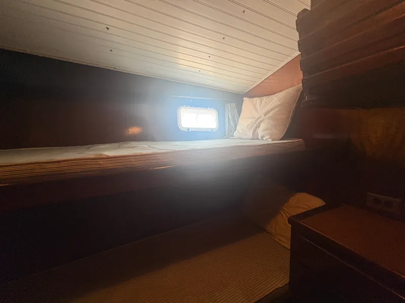 Slide: The Image of Hatteras 53 Convertible 1973 - 64
