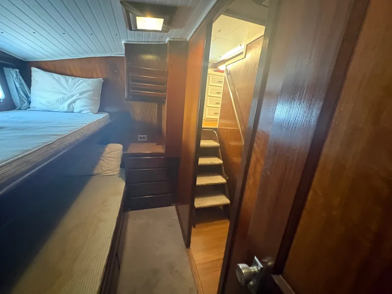 Slide: The Image of Hatteras 53 Convertible 1973 - 61