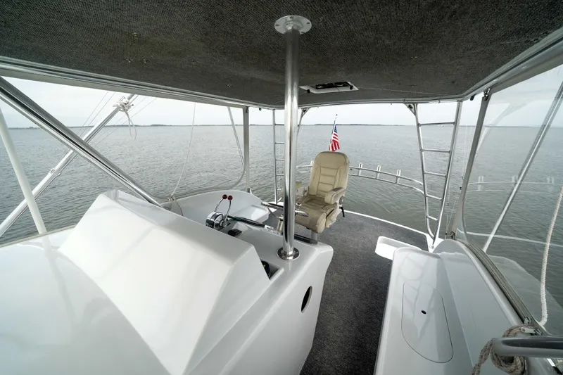 Slide: The Image of Vista interior del yate Custom Carolina 57 Buddy Cannady, construido en 1990. - 34