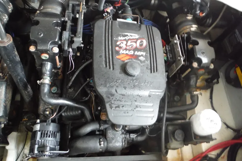Slide: The Image of Engine of a 2007 Sea Ray 290 SLX with 350 MAG MPI. - 37