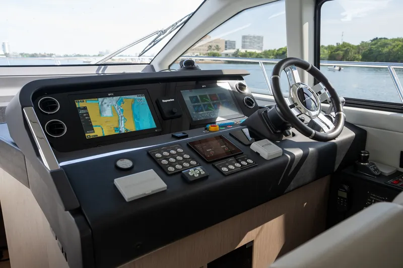 Slide: The Image of Azimut Fly 50 2025 - 27