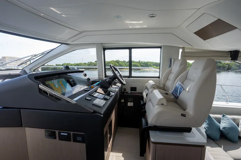 Slide: The Image of Azimut Fly 50 2025 - 28