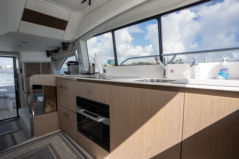 Slide: The Image of Azimut Fly 50 2025 - 34