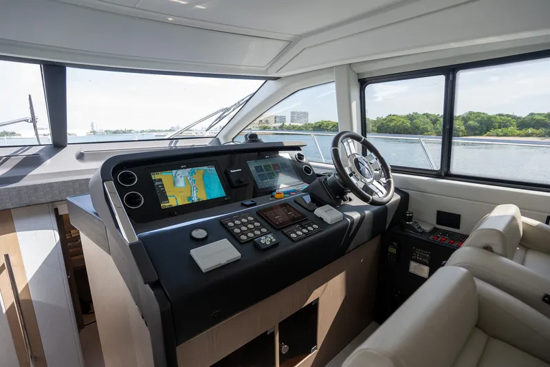 Slide: The Image of Azimut Fly 50 2025 - 26