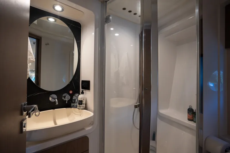 Slide: The Image of Azimut Fly 50 2025 - 12