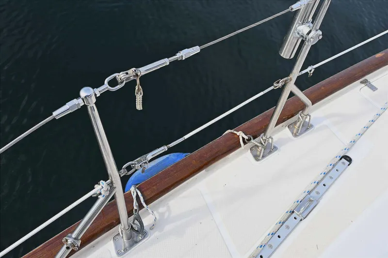 Slide: The Image of Deck railing and rigging on a 1989 Ta Shing Yachts Taswell 43 sailboat. - 32